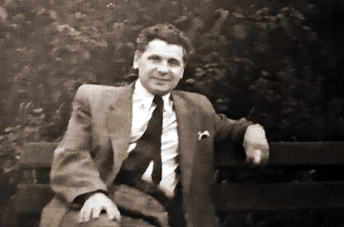 Михаил Васильевич Михайлов (фотография из семейного архива певца)